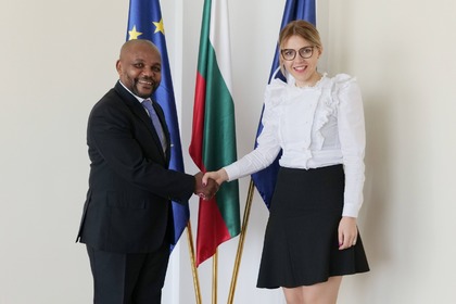 Deputy Minister Petrova met with South African Ambassador Thabo Thage